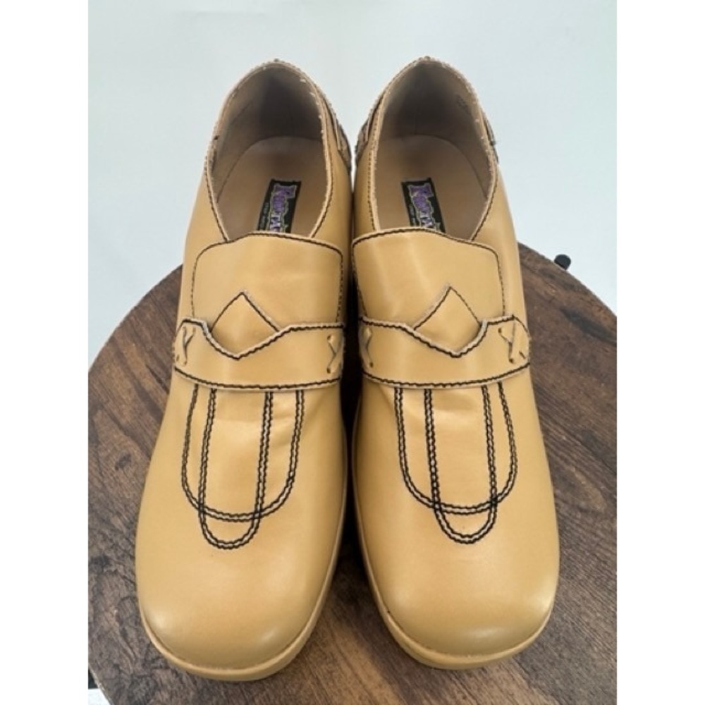Funtasma Womens Tan Platform Block Heel Loafer Shoes SZ 11 Disco 70s Retro